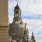 فندق Romantik Buelow Residenz 4*