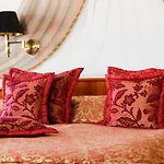 فندق Romantik Buelow Residenz 4*