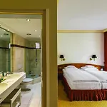 罗曼蒂克布洛住所酒店 酒店 4*