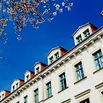 Romantik Buelow Residenz فندق