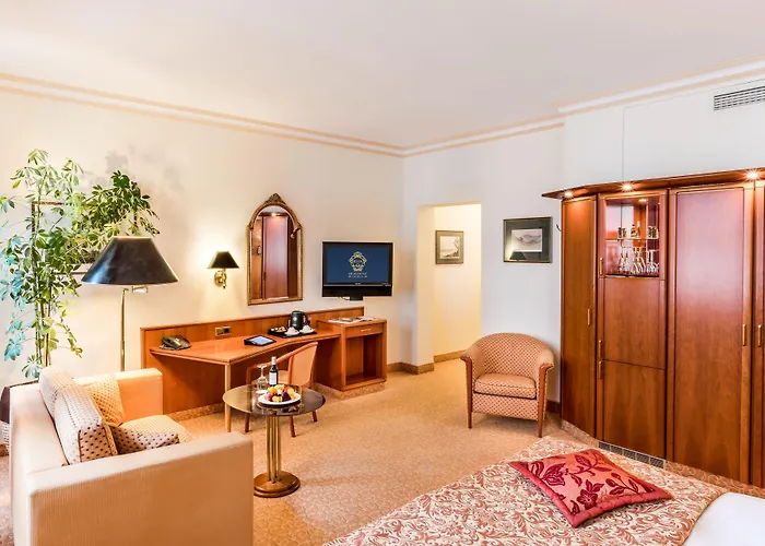 Romantik Buelow Residenz Отель 4*