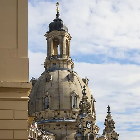 Hotel Romantik Buelow Residenz 4*