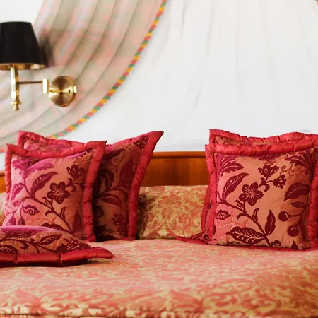 Hotel Romantik Buelow Residenz 4*