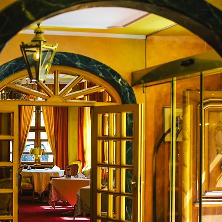 Romantik Buelow Residenz מלון 4*