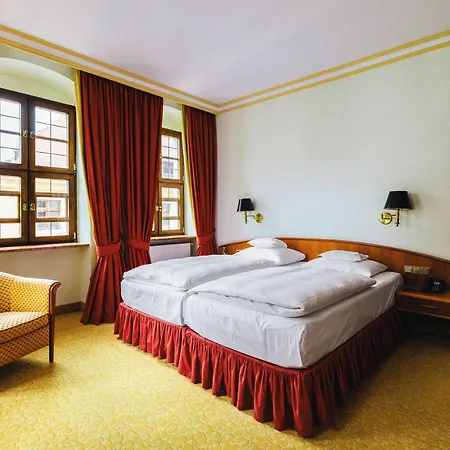 Romantik Buelow Residenz Hotell 4*