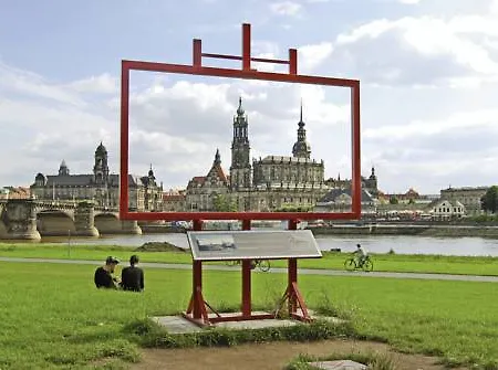 Romantik Bülow Residenz Hotel 4*