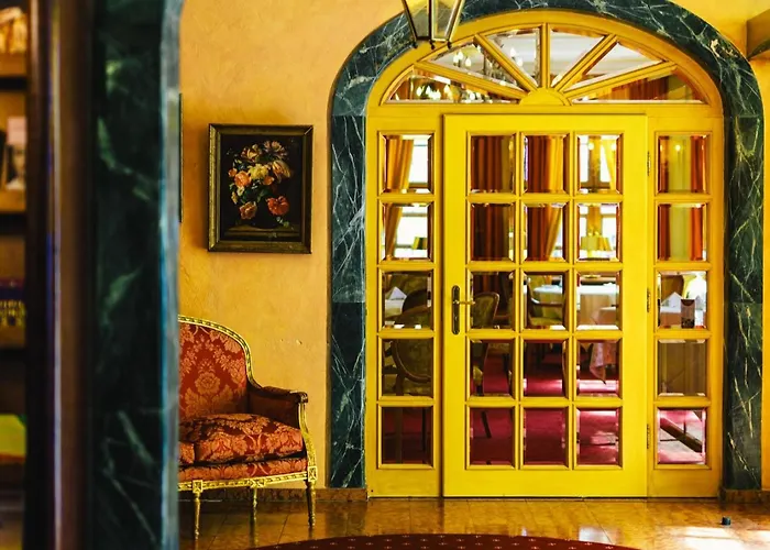 فندق Romantik Buelow Residenz