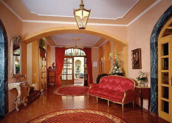 Romantik Buelow Residenz فندق